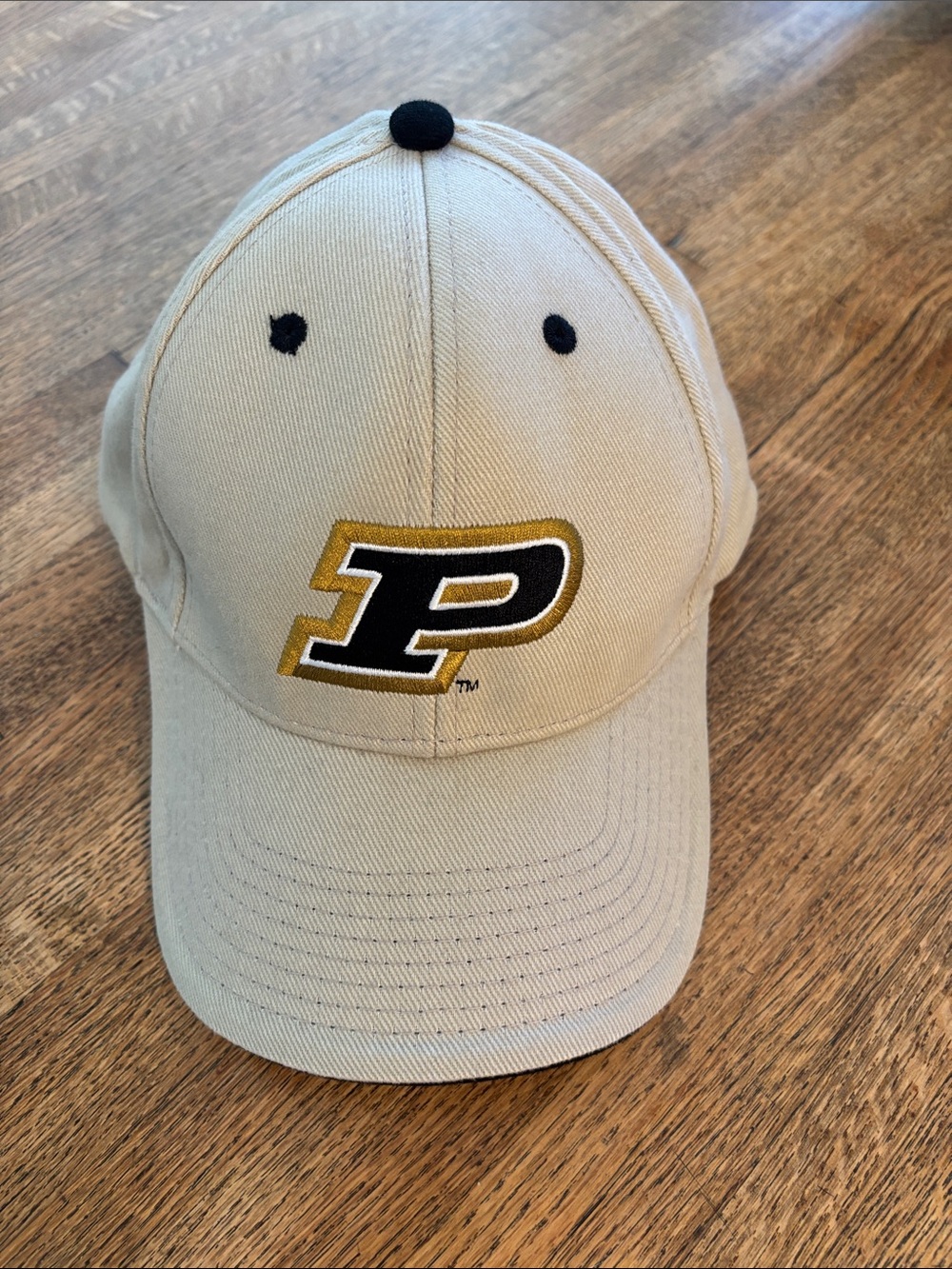 NWOT Purdue Boilers Beige/ Khaki Baseball Cap with Black and Gold 'P' Logo